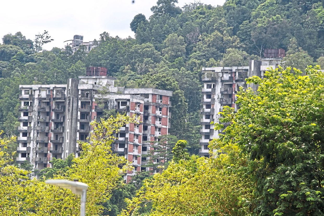 The two remaining blocks have stood abandoned since the Highland Towers tragedy in December 1993. — Filepic