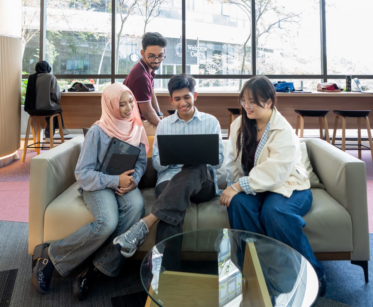 At UoC, students are engaged in collaborative learning environments, designed to build leadership, communication and industry-ready business skills for today’s digital economy.