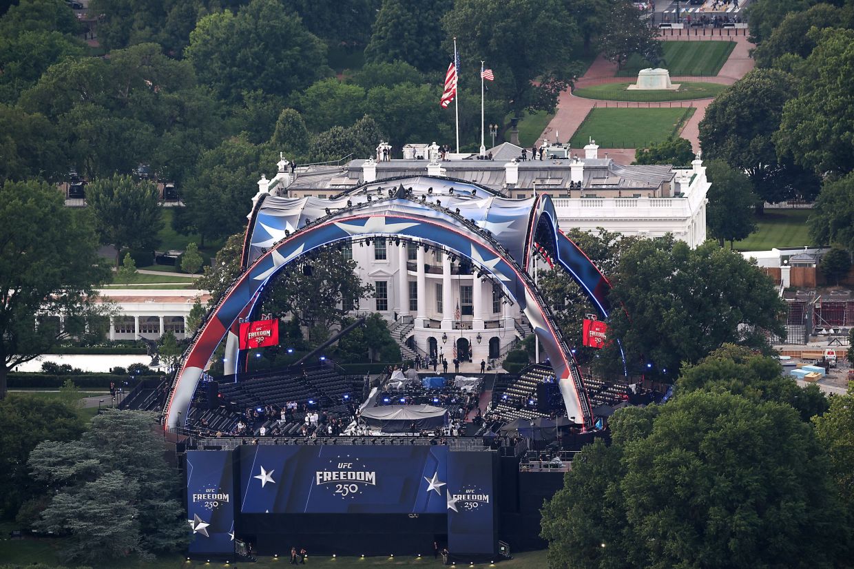 The UFC 'Claw' and Octagon fighting ring are seen on the South Lawn of the White House. Photo: AFP