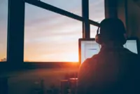 New study: Online friends you’ve never met may actually be making you lonelier