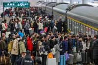 China railway passenger trips hit record 1.9 billion in January-May