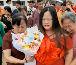 Woman in China reunites with family 22 years after running away over broken shower gel bottle
