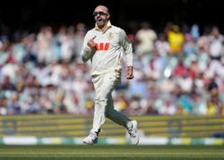 Cricket-Lyon expects to be fit for Australia's home tests against Bangladesh