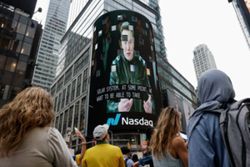 What's next for SpaceX stock after IPO blastoff