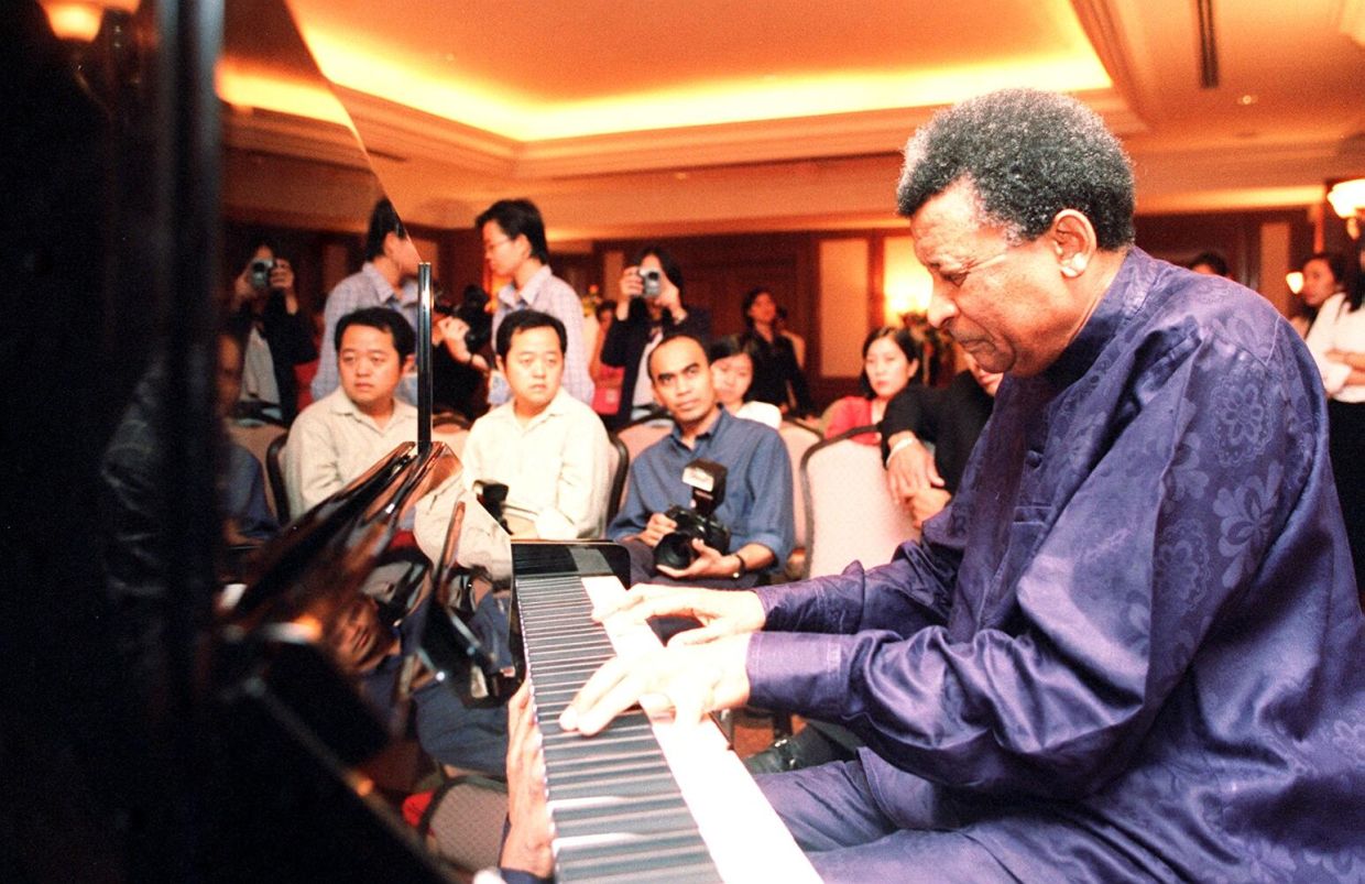 Abdullah Ibrahim performs at a media event in a hotel in Kuala Lumpur in May 2001. Photo: The Star/Filepic