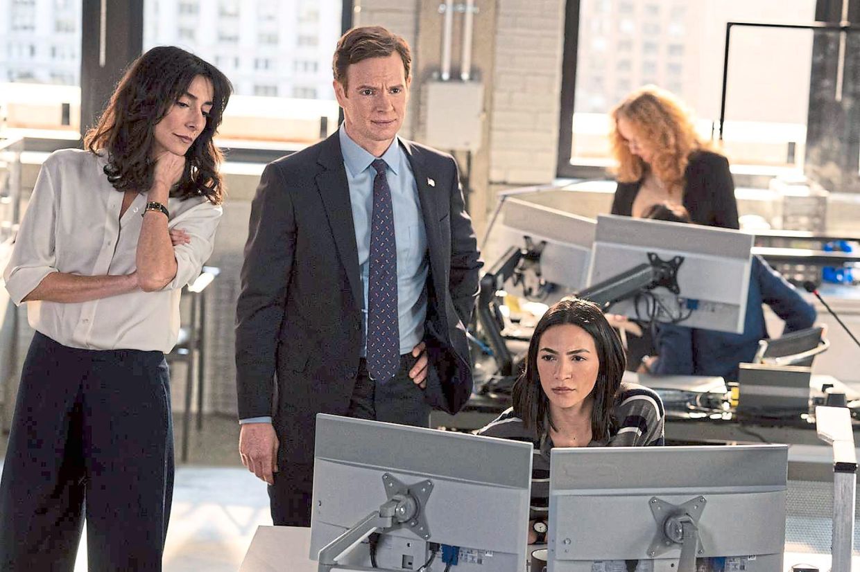 'I always figured you guys had more money than us, but our screens at the FBI are just ... way bigger.'