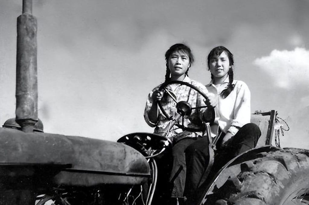 Chen Ailian, pictured at the steering wheel of her tractor as a young woman. Photo: 163.com