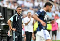 Soccer-Argentina vow to respect Algeria after 2022 scare in World Cup opener