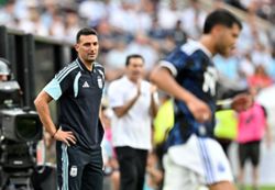 Soccer-Argentina vow to respect Algeria after 2022 scare in World Cup opener