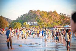 Domestic tourism spending hit RM121.3bil last year, says Stats Dept