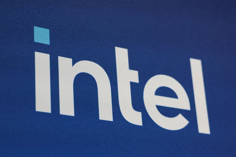 Intels new manufacturing tech enters initial production