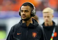 Soccer-Gakpo says Dutch must be ready for fit-again Isak in Sweden showdown