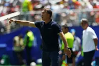 Soccer-Qatar coach Lopetegui plays down pressure ahead of Canada test at World Cup