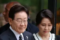 South Korea's Lee leaves G7 with Trump's pen after talks about peace on the peninsula