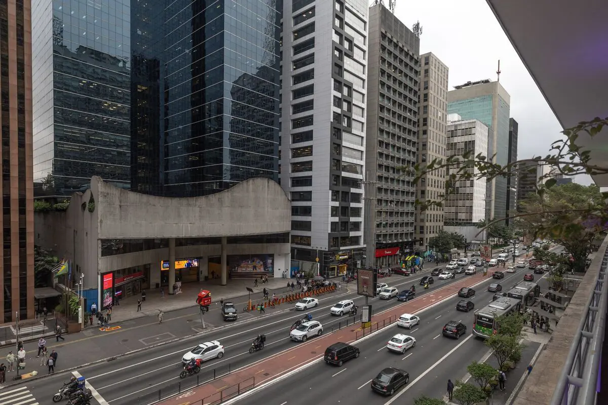 Largest Brazil credit manager buys into debt selloff
