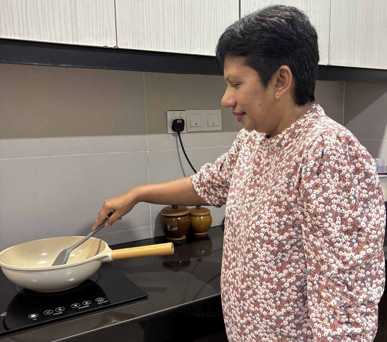 Reina said that she first became interested in red palm oil after learning more about its nutritional properties.