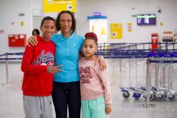 Soccer-Cape Verde keeper Vozinha's mother gets visa to watch son at World Cup