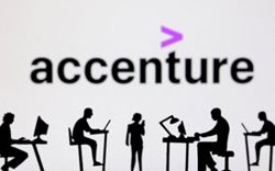 Indian IT stocks tumble as bellwether Accenture flags weak outlook
