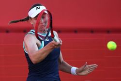 Tennis-Rybakina withdraws from Bad Homburg Open citing hip discomfort