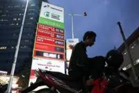 Indonesia’s blanket fuel subsidies favour the rich, say economists, urging targeted aid