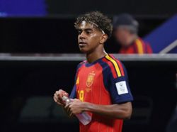 Soccer-Spain must be patient, says Yamal as he continues to manage return from injury
