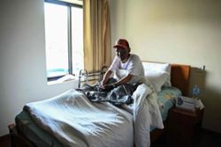 Trapped on Everest for days, Nepali survivor recounts escape