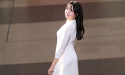 Beauty with brains - Hanoi high-schooler gets into top-tier US computer science university with self-developed app