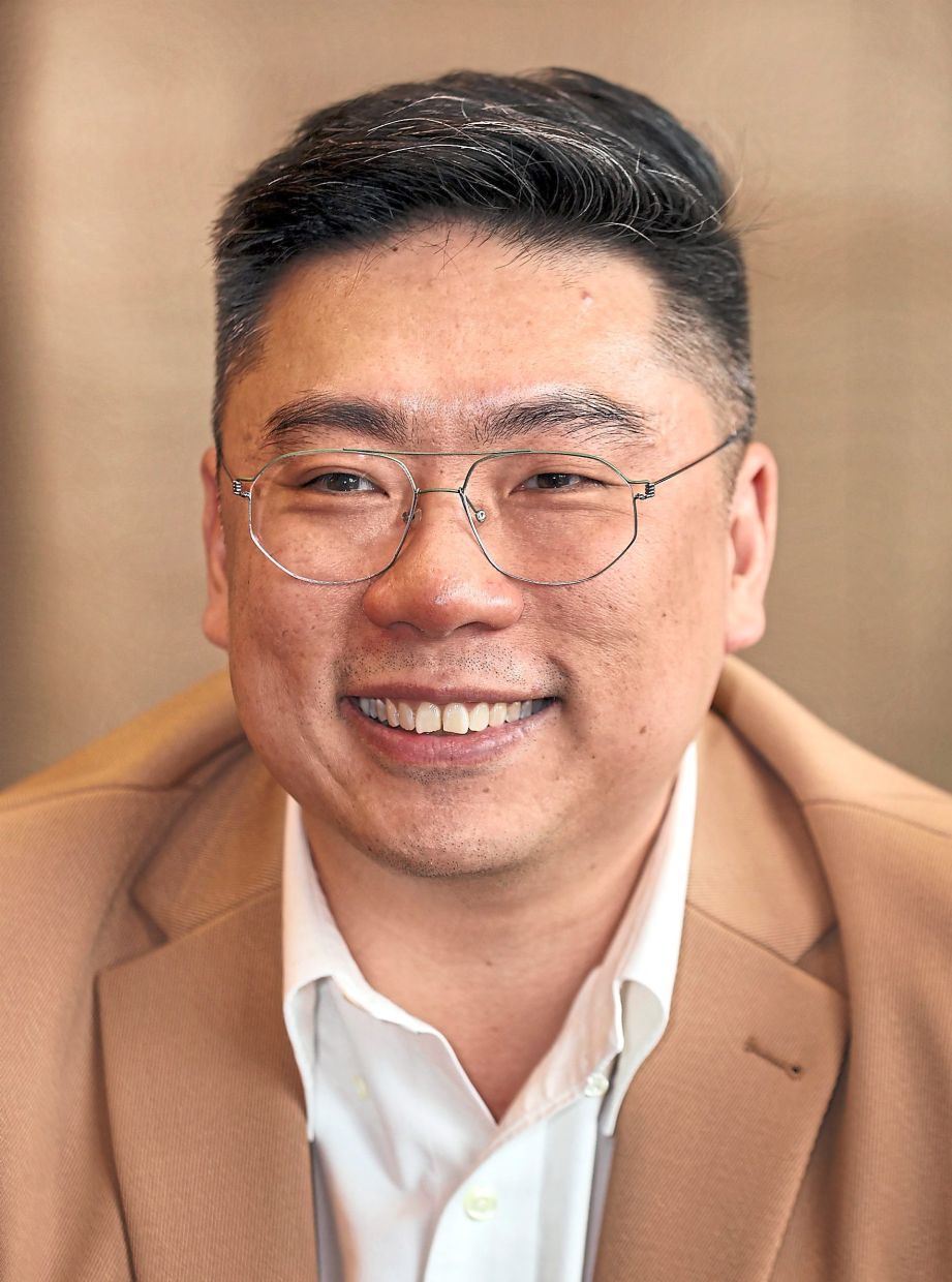 Chua envisions a robot being able to help lifting heavy objects into the elevator or assist with food delivery.
