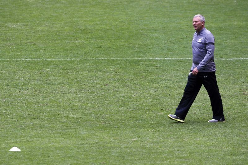 Soccer-New Zealand need collective effort to stop Salah, says former coach Herbert