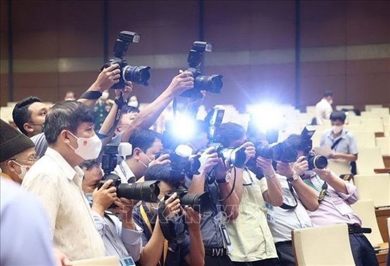Vietnamese media navigate the economics of journalism in the digital age