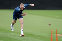 Cricket-Absent England captain Stokes shines for Durham