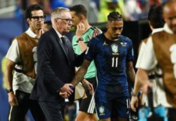 Soccer-Brazil keep faith with injured Raphinha after latest hamstring setback
