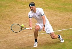 Tennis-Zverev says glucose sensor malfunction affected Halle semi-final loss to Fritz