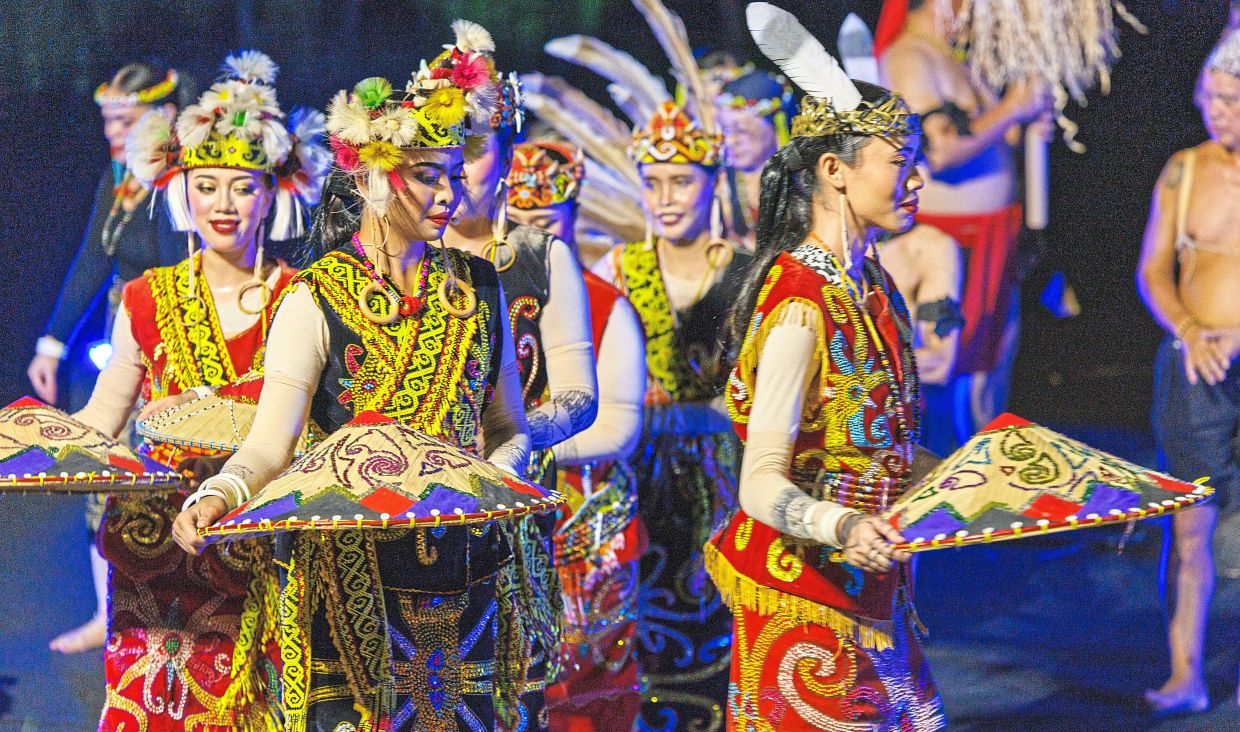 Belawan Burieng was a showcase of music, dance and traditional costumes.