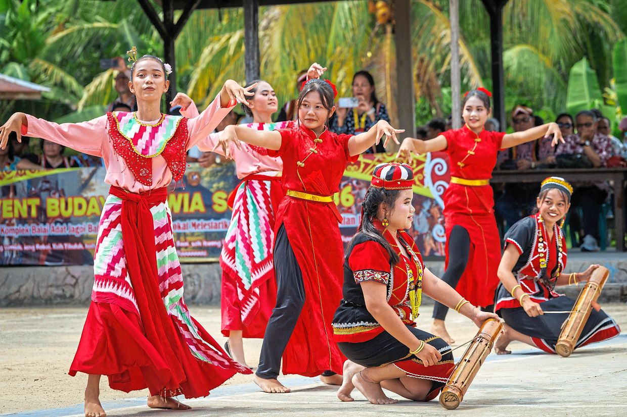 A traditional dance performance during the Gawia Sowa festival in West Kalimantan.