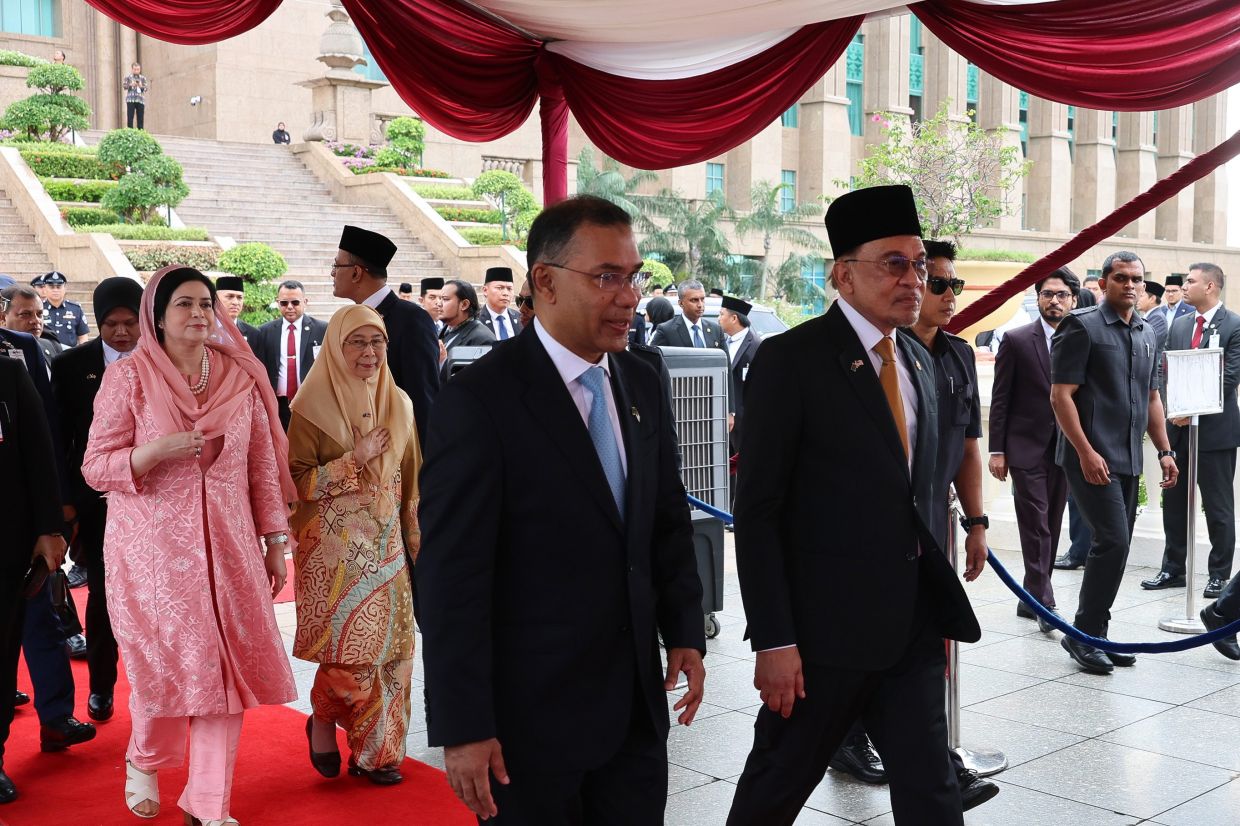 M'sia and Bangladesh to resolve Rohingya issue together, including engaging Myanmar