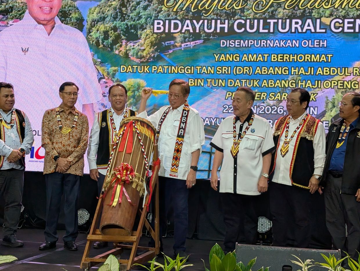S'wak to discuss plans for Borneo Chamber of Commerce with Indonesia