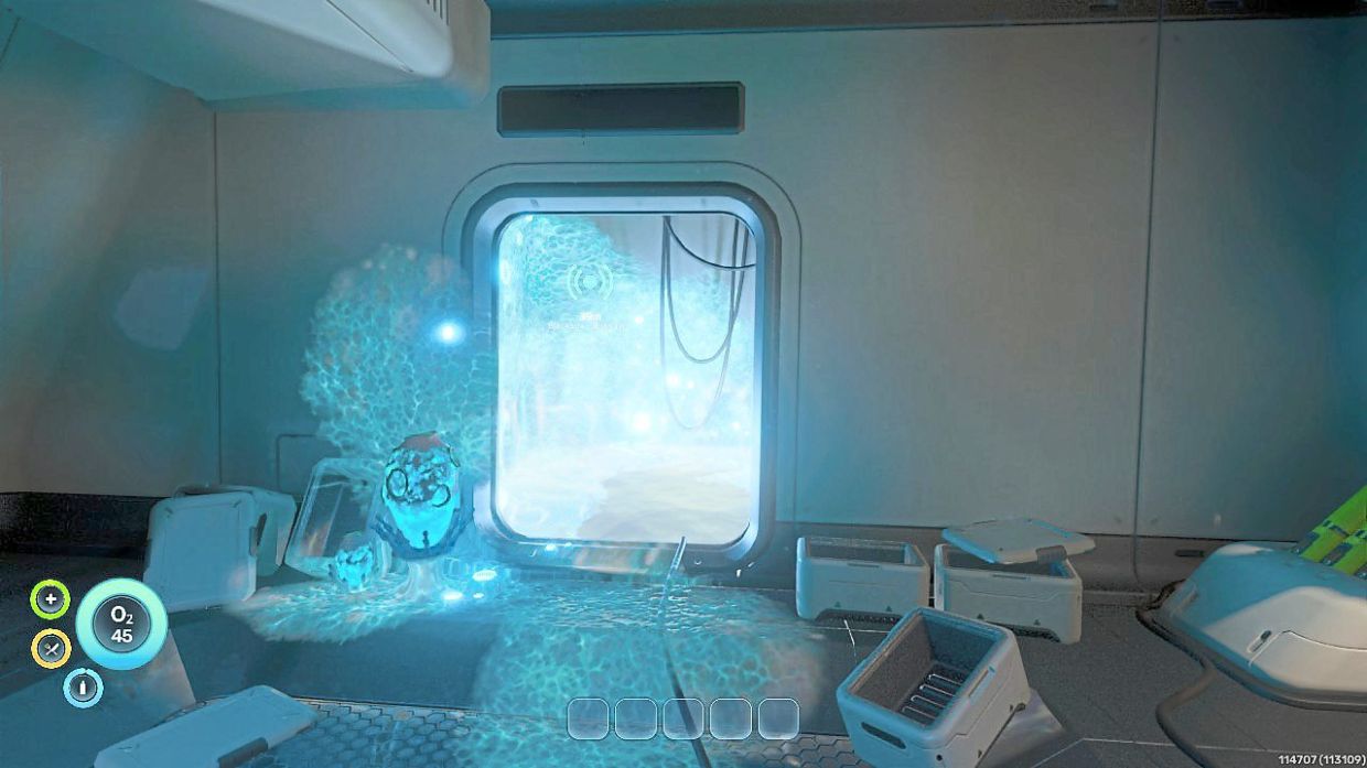 Subnautica 2 very early on establishes its post-apocalyptic tone, making you feel like you arrived a few minutes late for the end of the world.