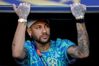 Soccer-Neymar edges towards Brazil return as Scotland showdown looms