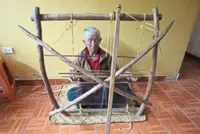 Ecuadorian artisans work to preserve dying craft of weaving horsehair strainers