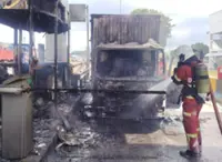 Lorry carrying paint destroyed in fire at Sungai Ramal toll plaza in Kajang