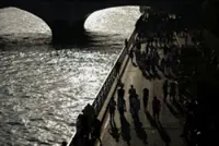 Explainer-The health risks of extreme heat