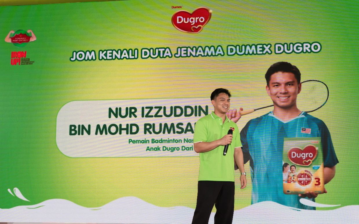 Nur Izzuddin sharing his journey and experiences, offering insights from life as a national shuttler.