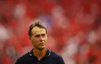 Soccer-Qatar will 'fight tooth and nail' in must-win match against Bosnia