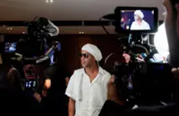Soccer-Ronaldinho trades retirement for third-tier Italian dreams at 46