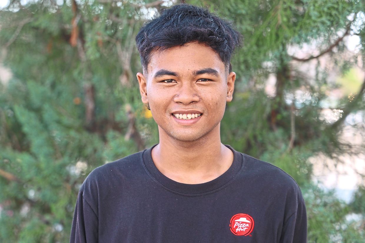 Nazmi says many youths from Bukit Pasir look beyond Muar for better-paying jobs.