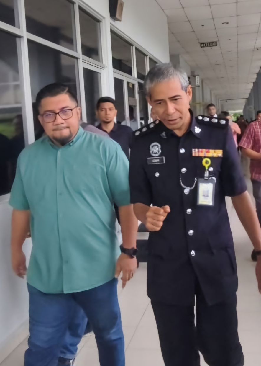 Social activitist Badrul Hisham Shaharin arriving at the Sessions Court in Seremban to be charge for the offence