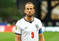 Soccer-Ghana witch doctor 'releases' Kane from spell after scoreless outing