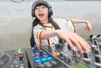 9YO Japanese girl is world’s youngest DJ 