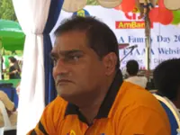 Change age limit to lead, Karim pleads to MA delegates